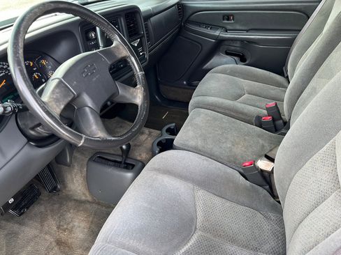 Used 2004 Chevrolet Silverado 1500 LS w/ Light Duty Power Package image 10