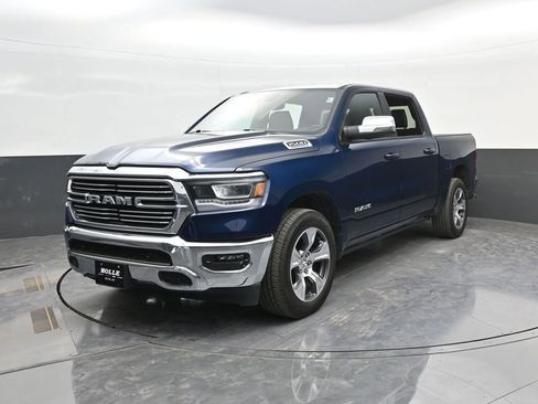 Used 2023 RAM 1500 Laramie AWD/4WD image 3