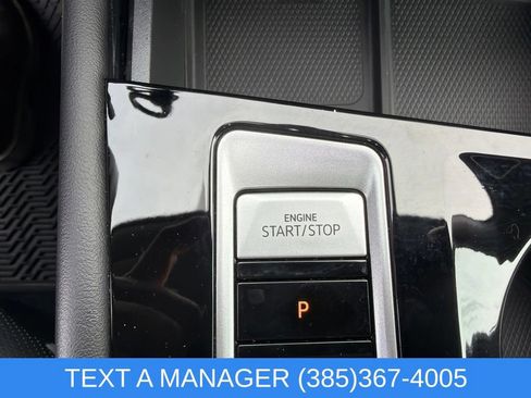 Used 2024 Volkswagen Atlas Peak Edition SEL AWD/4WD image 30