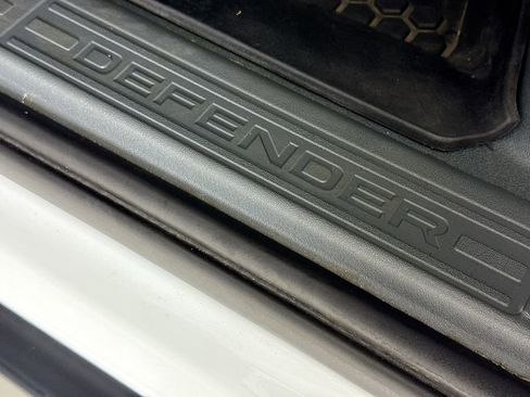 Used 2020 Land Rover Defender 110 S image 18