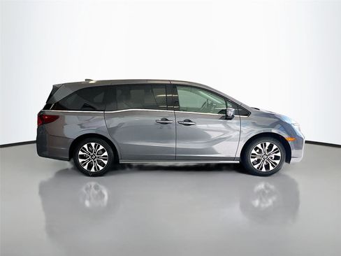 New 2026 Honda Odyssey Elite image 18