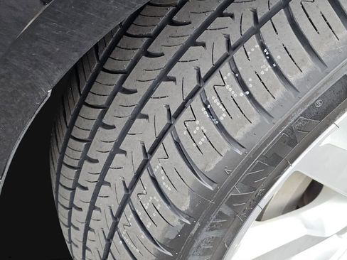 Used 2017 Audi A4 2.0T Premium w/ Convenience Package image 32