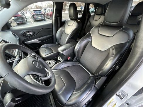 Certified 2022 Jeep Cherokee Latitude image 15