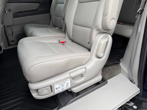Used 2014 Honda Odyssey EX-L image 13