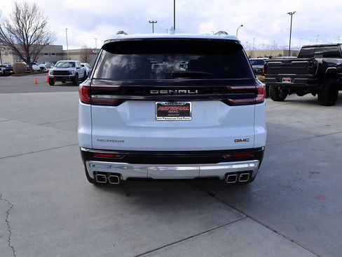 New 2026 GMC Acadia Denali image 5