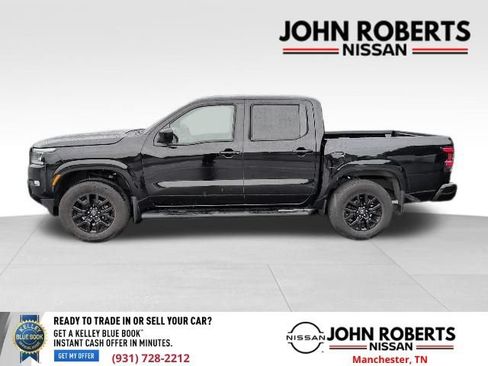 Used 2023 Nissan Frontier SV w/ Midnight Edition Package AWD/4WD image 4