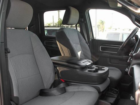 Used 2024 RAM 2500 Big Horn w/ Off Road Package image 32