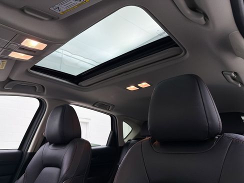 Used 2025 MAZDA CX-5 Carbon Edition image 3