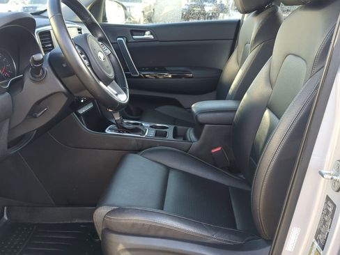 Used 2022 Kia Sportage EX image 19