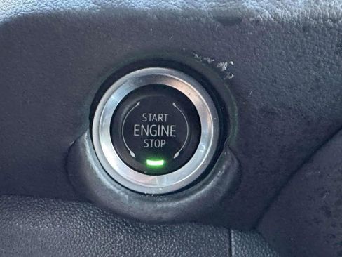 Used 2025 Chevrolet Tahoe Z71 AWD/4WD image 9