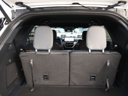 New 2026 Ford Explorer ST-Line image 11