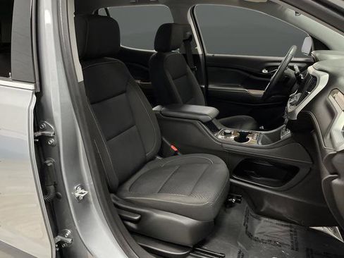 Used 2023 GMC Acadia SLE w/ Infotainment Package image 29