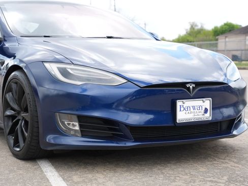 Used 2017 Tesla Model S 60D image 29