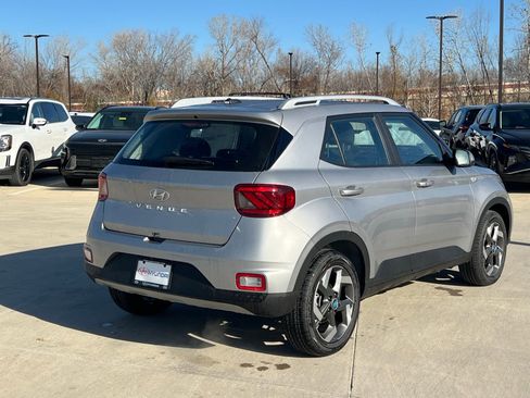 New 2026 Hyundai Venue SEL image 11