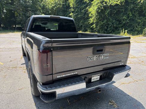 Used 2016 GMC Sierra 1500 SLE w/ SLE Value Package AWD/4WD image 6