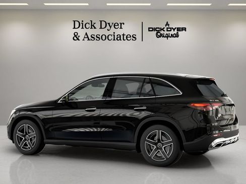 Used 2026 Mercedes-Benz GLC 300 image 26