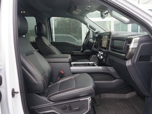Used 2024 Ford F350 Lariat image 30