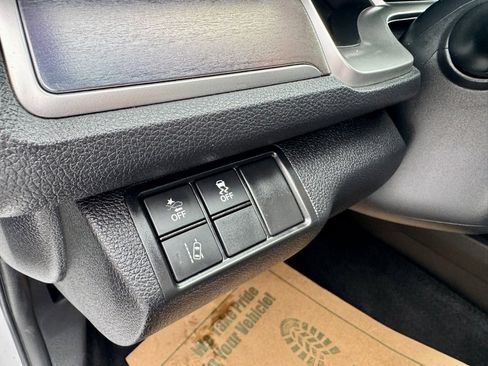 Used 2018 Honda Civic Touring image 21
