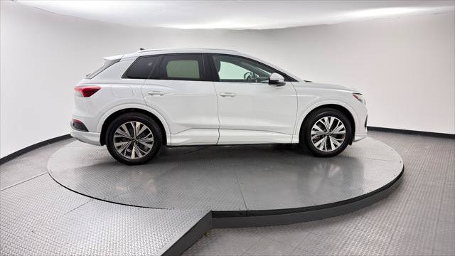 Used 2023 Audi Q4 e-tron Premium RWD image 9
