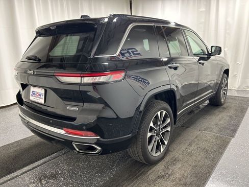 Used 2022 Jeep Grand Cherokee Overland w/ Adv Protech Group III image 4