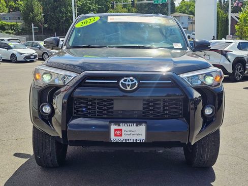 Certified 2022 Toyota 4Runner SR5 Premium w/ Moonroof Package AWD/4WD image 2