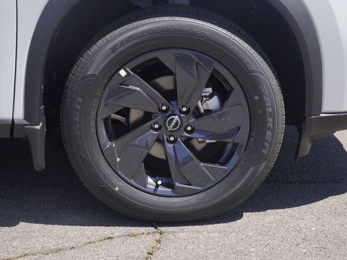 New 2026 Nissan Rogue SV FWD image 7