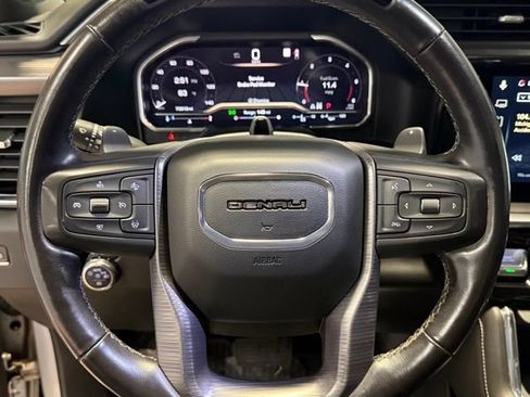 Used 2022 GMC Sierra 1500 Denali Ultimate AWD/4WD image 12