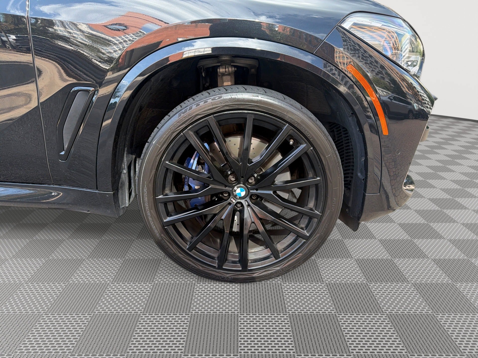 Used 2020 BMW X5 M50i w/ Executive Package AWD/4WD image 31