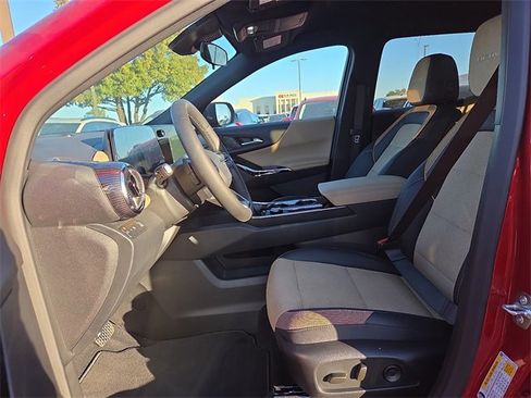 New 2026 Chevrolet Equinox ACTIV image 10