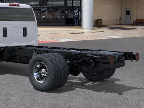 New 2026 Chevrolet Silverado 3500 LT RWD image 14