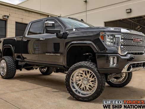 Used 2021 GMC Sierra 2500 Denali w/ Denali Ultimate Package AWD/4WD image 1