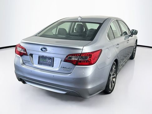 Used 2017 Subaru Legacy 2.5i Limited AWD/4WD image 9