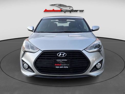 Used 2013 Hyundai Veloster Turbo w/ Ultimate Pkg image 2