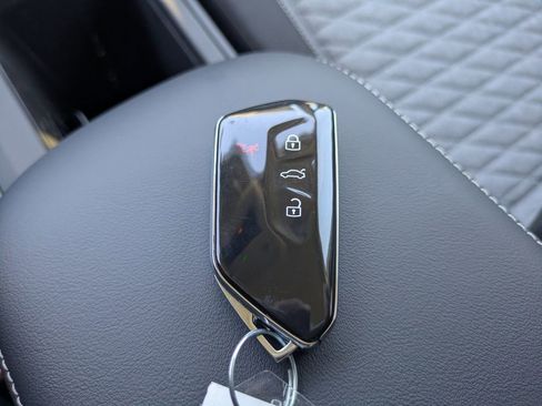 New 2026 Volkswagen Tiguan S image 28