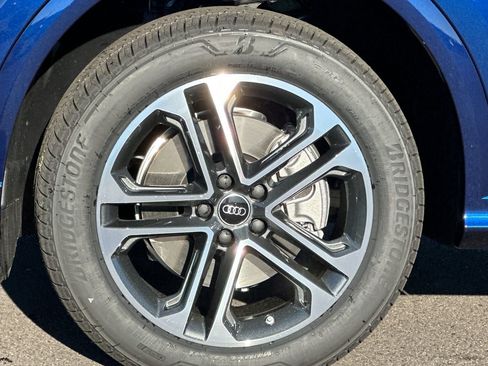 New 2025 Audi Q5 Premium Plus image 24