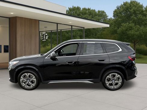 Used 2025 BMW X1 xDrive28i w/ Technology Package image 13
