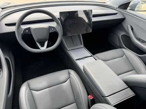 Used 2025 Tesla Model 3 Long Range image 16