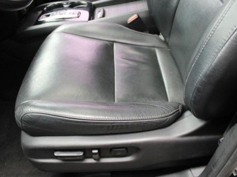 Used 2017 Honda Pilot Elite image 26