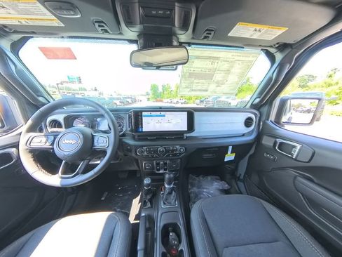 New 2025 Jeep Gladiator Sport AWD/4WD image 25