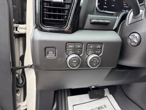 New 2026 GMC Sierra 1500 AT4 w/ AT4 Premium Package AWD/4WD image 19