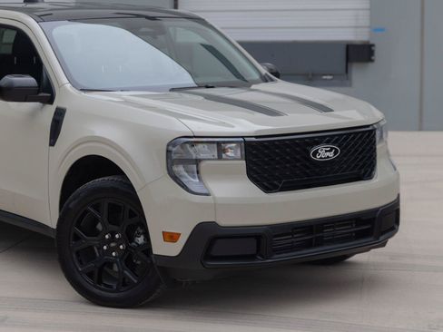 Used 2025 Ford Maverick XLT w/ XLT Luxury Package AWD/4WD image 8