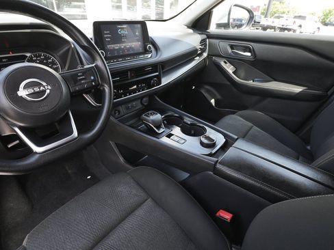 Used 2024 Nissan Rogue SV AWD/4WD image 29