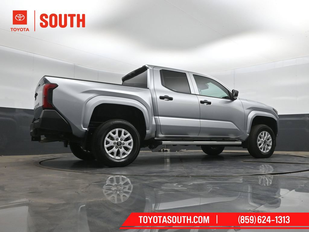 Used 2024 Toyota Tacoma SR w/ SR Upgrade Package AWD/4WD image 34