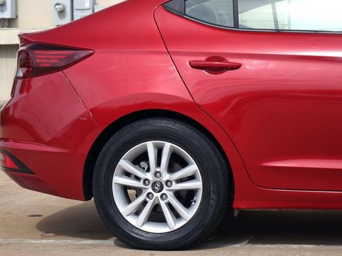Used 2019 Hyundai Elantra Value Edition FWD image 27