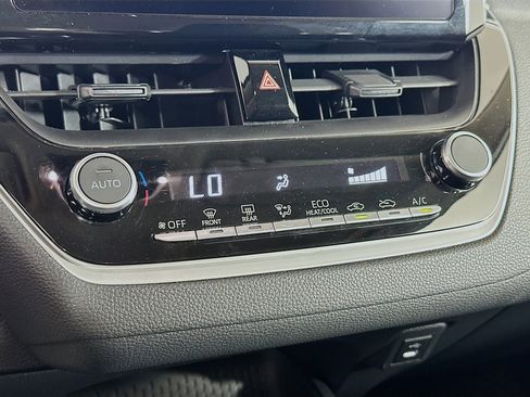 Used 2024 Toyota Corolla LE FWD image 23