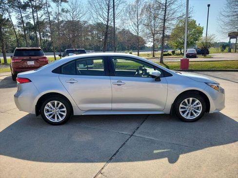 Certified 2026 Toyota Corolla LE w/ LE Premium Package image 8