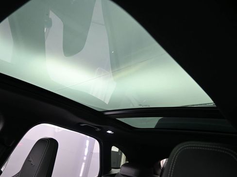 New 2025 Jaguar F-PACE R-Dynamic S image 28