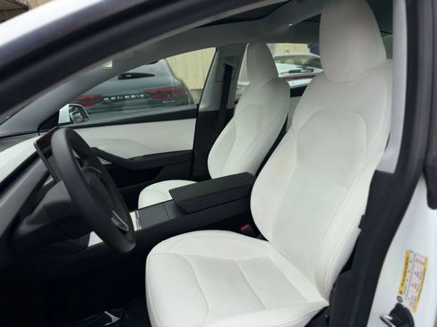 Used 2025 Tesla Model 3 Long Range RWD image 14