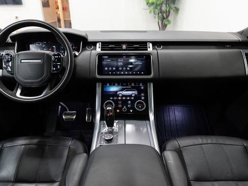 Used 2019 Land Rover Range Rover Sport HST image 5