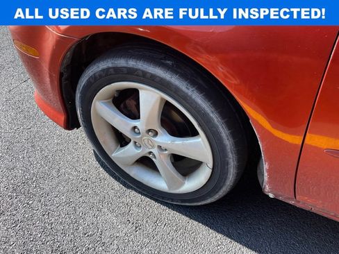 Used 2005 MAZDA MAZDA6 i Sport w/ Bose Audio & Moonroof Pkg FWD image 4